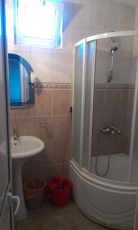 Guesthouse Sinani Ulcinj Bilik gambar