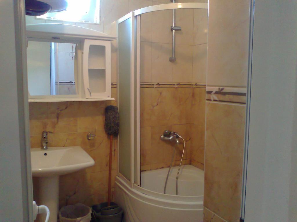 Guesthouse Sinani Ulcinj Bilik gambar
