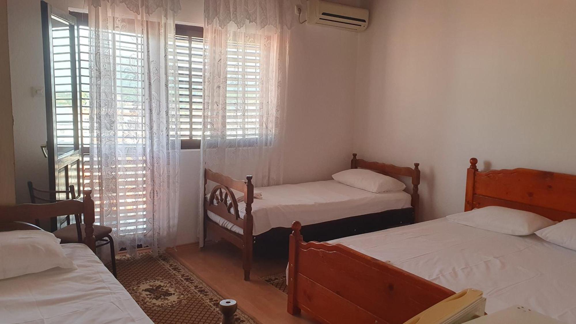 Guesthouse Sinani Ulcinj Luaran gambar